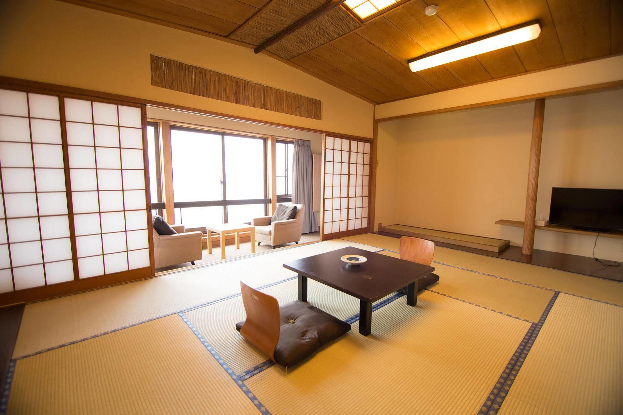 Wakayama Kada Onsen Kada Kaigetsu Hotel ภายนอก รูปภาพ